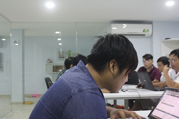 WEB FRONTEND KHOÁ 3