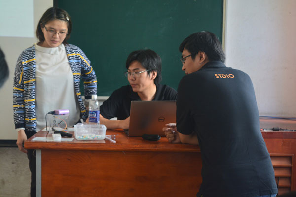 TỔ CHỨC HỘI THẢO INTERNET OF THINGS TẠI UIT